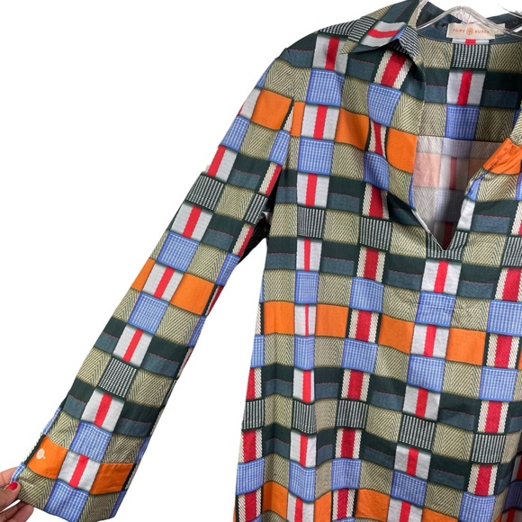 Tory Burch Long-Sleeve Geometric-Print Tunic - Picture 6 of 7
